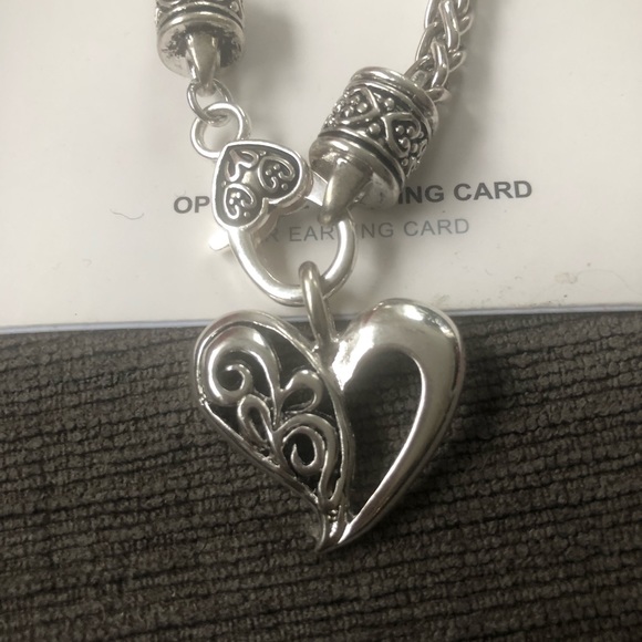 NWT Silver Heart Jewelry Set - Picture 2 of 2
